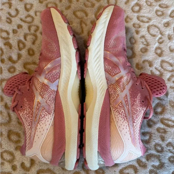 ASICS Women's Gel-Nimbus Running Shoes - Dusty Rose Women’s Size: 9 - Picture 10 of 11